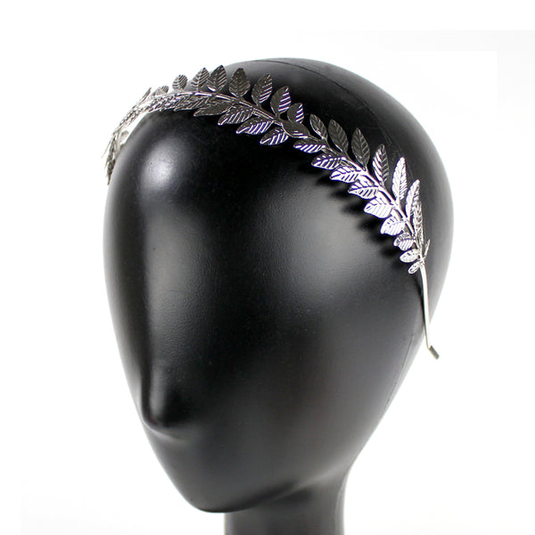 Diadema hojas de latón completa plata