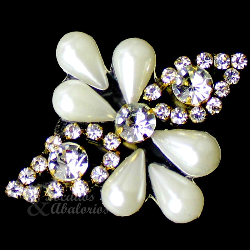 Aplicación perlas y strass Aplicación perlas y strass